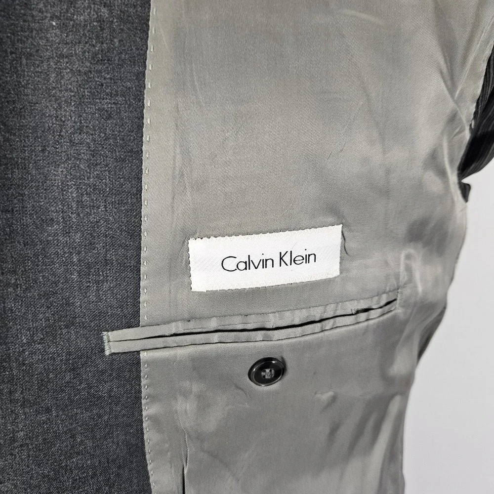 Calvin Klein Men's Sport Coat Blazer Two‎ Button Gray Twill Poly Rayon Size 42R